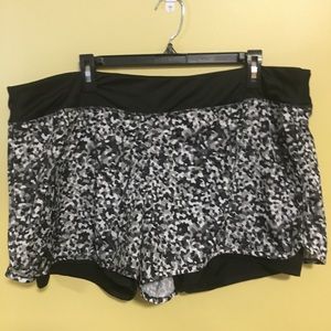 Danskin active wear shorts